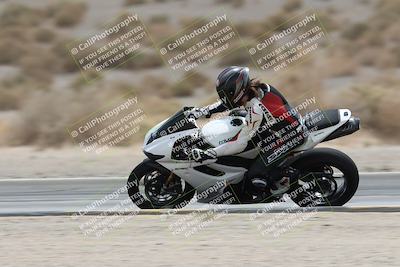 media/May-05-2025-Moto Forza (Mon) [[3c1838c5e5]]/2-B Group/Session 3 (Panning Test Turn 14 Inside)/